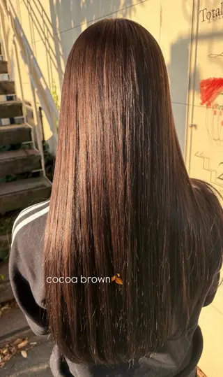 ロング カラー ルプラボウ　岡田 莉音のヘアスタイル