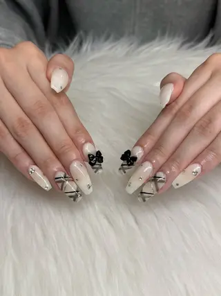 ネイル 寺崎 葉月のネイルデザイン