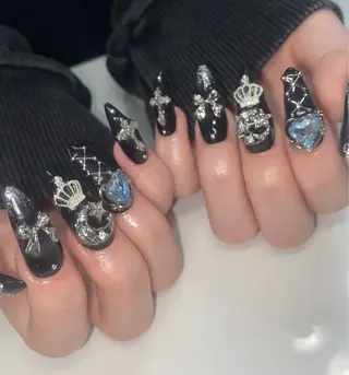 ネイル Bitty／ SENA⋆˙⟡ —のネイルデザイン