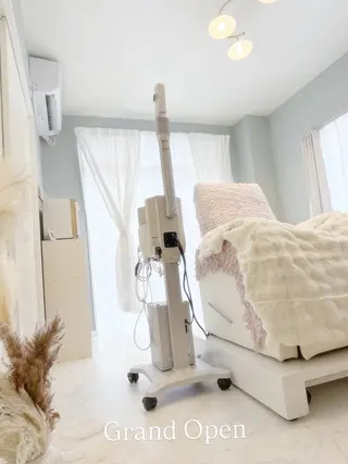 facial aesthetic salon SENTEUR所属・美肌改善/毛穴/シミ サントゥールのエステ・リラクイメージ