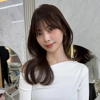 セミロング 似合わせレイヤー/ 透明感カラーのヘアスタイル