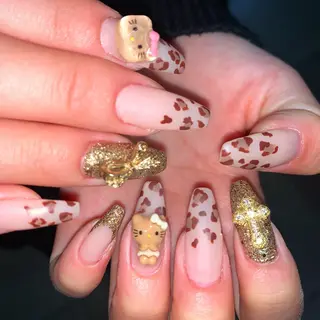 ネイル NES NAIL所属・さゆり￤推しキャラ ￤ロングネイル🩷のネイルデザイン