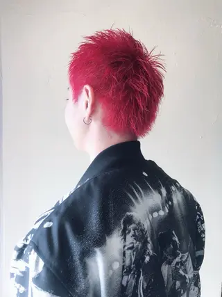 ショート カラー メンズ 髪質改善✨透明感カラ ー🌈シエルブルーのヘアスタイル