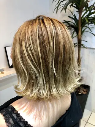 ロング カラー ヘアアレンジ Device ディバイスのヘアスタイル