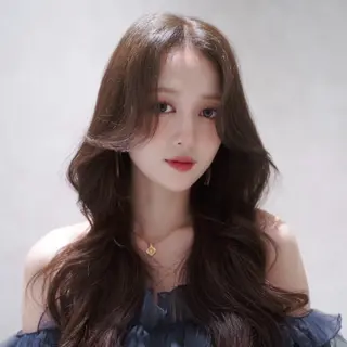 ロング 郷頭元太/レイヤー /透ける艶カラーのヘアスタイル