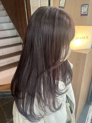 ロング 【ブロンド】【ベージ ュ系】TAKUMAのヘアスタイル