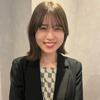 カラー 艶カラー / あおいのヘアスタイル