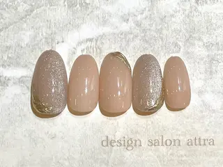 ネイル 根津 綾子のネイルデザイン