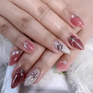 ネイル JOJOネイル所属・JOJO ネイルのネイルデザイン