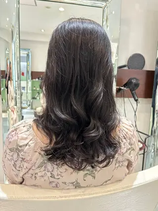 ロング パーマ コテ巻き風パーマ 藤澤　知彌のヘアスタイル