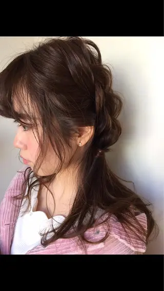 セミロング ヘアアレンジ HAUS 片山みほのヘアスタイル