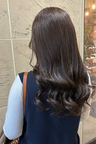 ロング カラー 菊地 紗矢のヘアスタイル