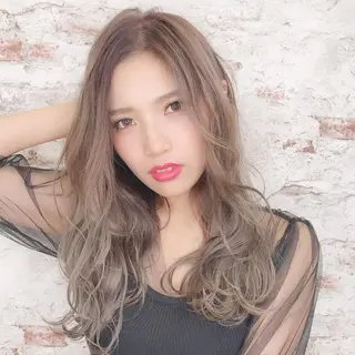 ロング Crystal 船橋のヘアスタイル