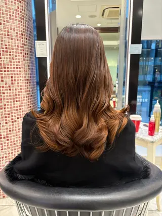 セミロング パーマ コテ巻き風パーマ✨ 韓国ヘア🤎近下菜央のヘアスタイル