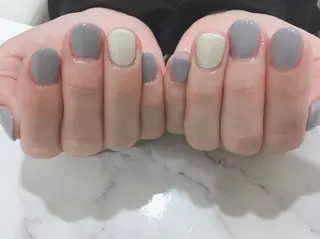 ネイル ネイル＆フラワーサロン〜Ri✦hiro〜鳥栖店所属・HIRATA RIEのネイルデザイン