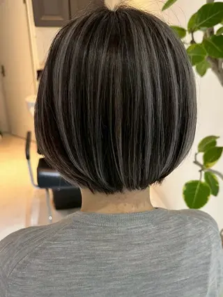 カラー Stylo所属・吉川 莉央のヘアスタイル