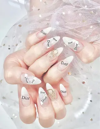 ネイル R salonのネイルデザイン