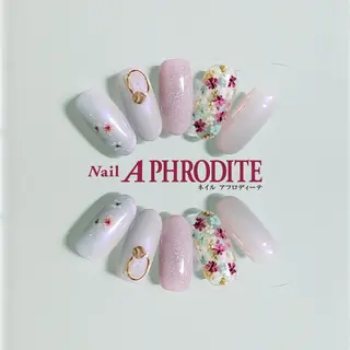 ネイル Nail  Aphroditeのネイルデザイン