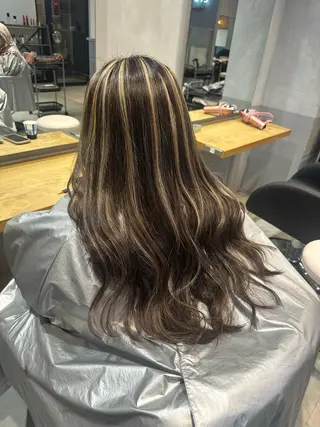 ロング カラー 💖ハイライト/ハイ トーン💖MIKIのヘアスタイル