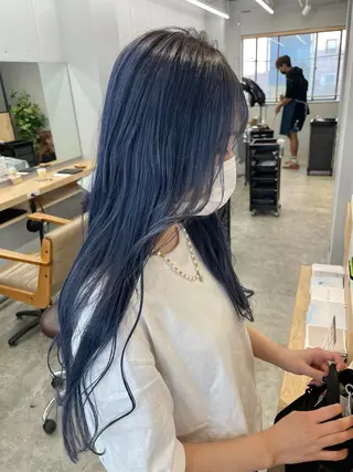 ロング SAEKI【ior 】北千住店ブリーチのヘアスタイル