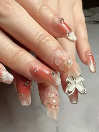 ネイル 新山 聖のネイルデザイン