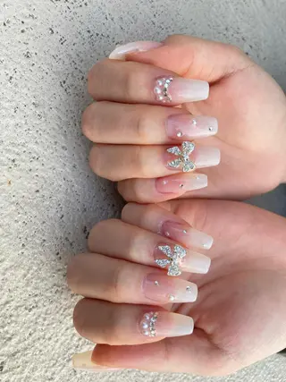 ロング ネイル ✴︎ Delightのネイルデザイン