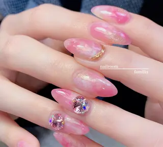 ネイル -nailroom- familiaのネイルデザイン