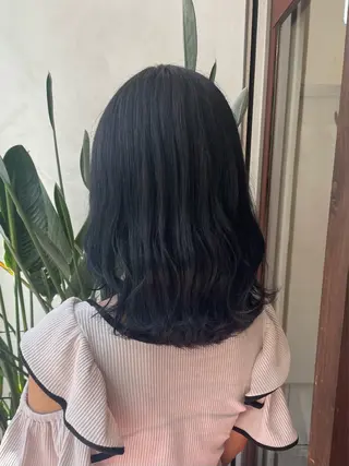 ミディアム 《髪質改善 UN BLEACH》のヘアスタイル
