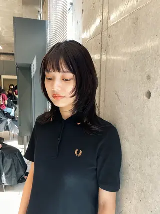 ミディアム 佐伯 和佳のヘアスタイル