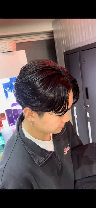 メンズハイトーン 北斗💍レイヤーのヘアスタイル