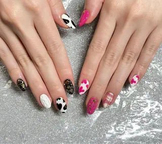 ネイル VIERU 🌈🎀💖のネイルデザイン