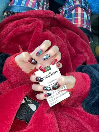 ネイル Eclat(エクラ)所属・Eclat(エクラ) かんな、はんな2名のネイルデザイン