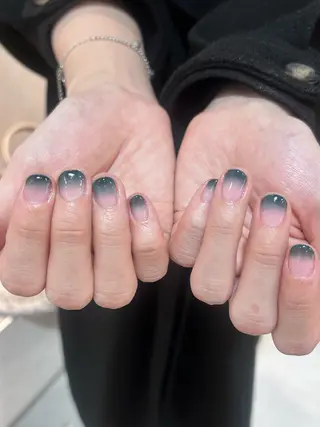 ネイル nail studio LÓE所属・Jr.nailist hinakoのネイルデザイン