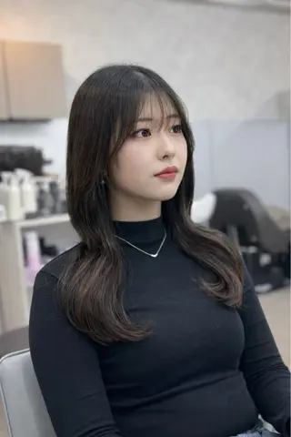 セミロング ✨韓国ヘア✨ レイヤー✂️鎌倉楓麻のヘアスタイル
