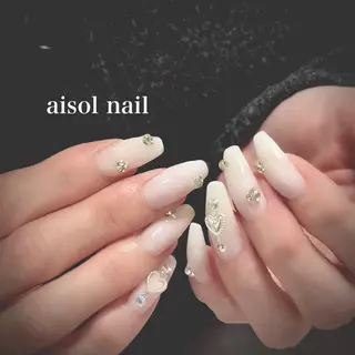 ネイル Aisol nail salonのネイルデザイン