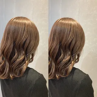 ミディアム カラー schon所属・み うのヘアスタイル