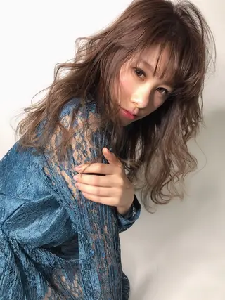 ミディアム 大嶋 伸吾のヘアスタイル