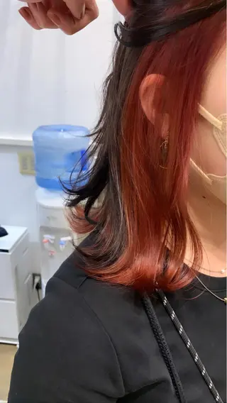 ミディアム maya レイヤーカットのヘアスタイル