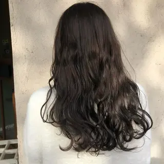 ロング カラー merc. 福田茜のヘアスタイル