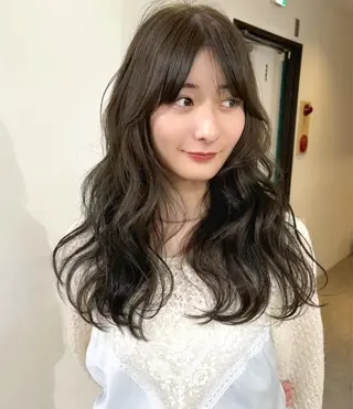 ロング カラー mizuki/ピンク ベージュ.レイヤーのヘアスタイル