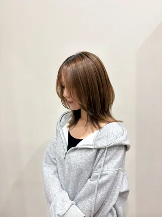 ミディアム 小野 楓未のヘアスタイル