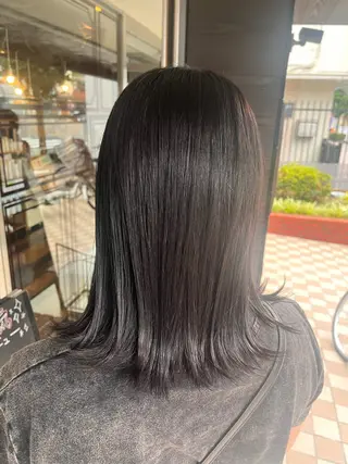 ミディアム カラー よしだ しおりのヘアスタイル