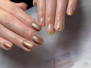 ネイル ユリ🎀長さだし/ パラジェル/持ち込みのネイルデザイン