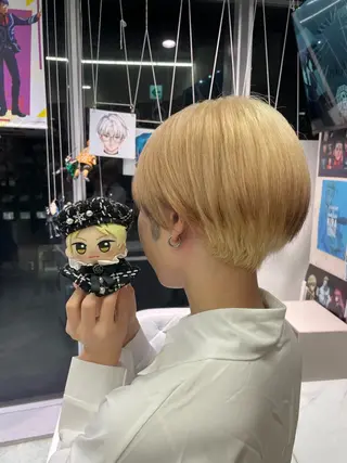 ショート カラー 💖推しカラー💖 オタク美容師✂ゆづきのヘアスタイル