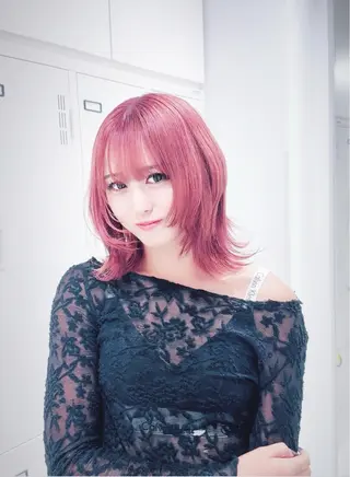 ミディアム 🎀藤沢 ﾊｲﾄｰﾝ ららのヘアスタイル