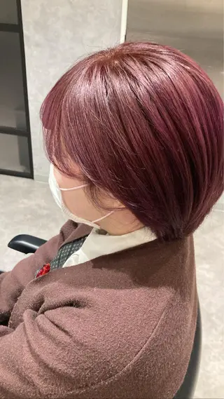 ショート カラー HEDI所属・茨木 まひろのヘアスタイル