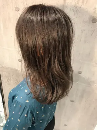 ミディアム カラー 髪質改善ｶﾗｰ ｹｱﾌﾞﾘｰﾁ/ﾀﾑのヘアスタイル