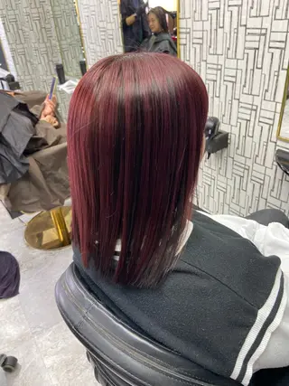 セミロング 瀧下 唯のヘアスタイル