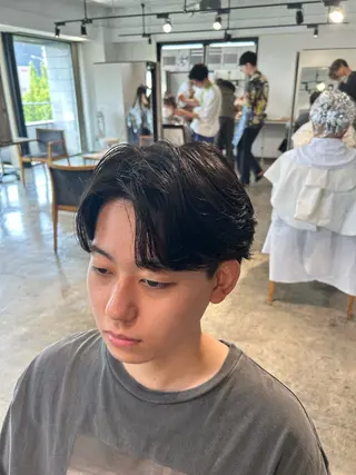 ショート パーマ メンズ become men's hair 名駅店所属・名駅/フェザーパーマ 韓国ヘア/森岡のヘアスタイル