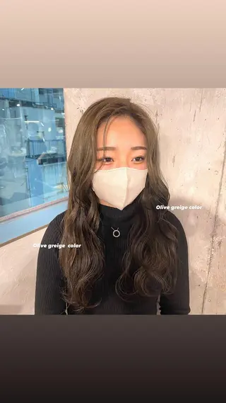 ロング カラー パーマ ヘアアレンジ メンズ キッズ ネイル マツエク・マツパ 透明感カラー・レイヤ ー🎀amika🎀のヘアスタイル